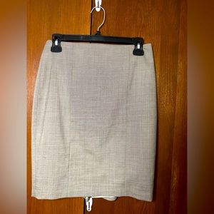 ANN TAYLOR SKIRT PETITE SIZE 0